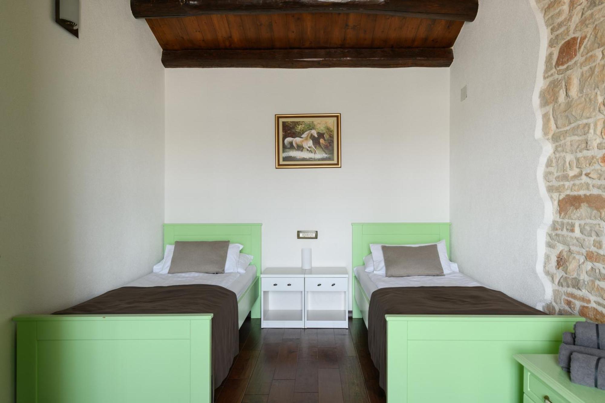 Villa Gina Valtura Luaran gambar
